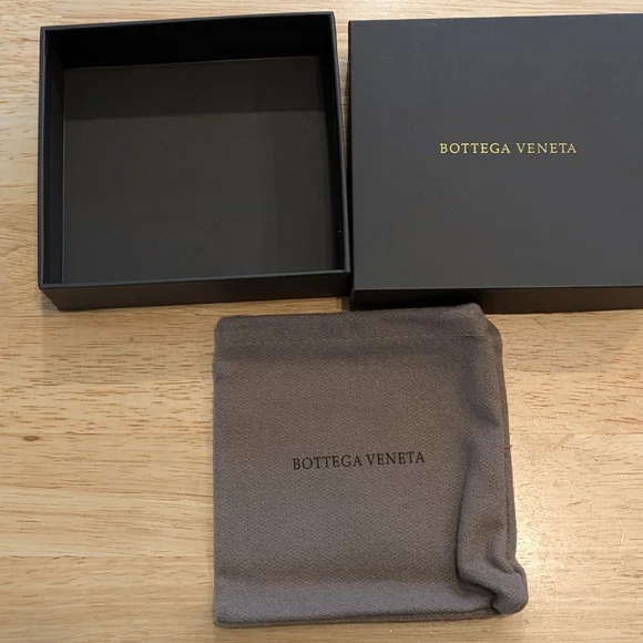 Bottega Veneta Box and Dust Bag Set - Picture 1 of 5